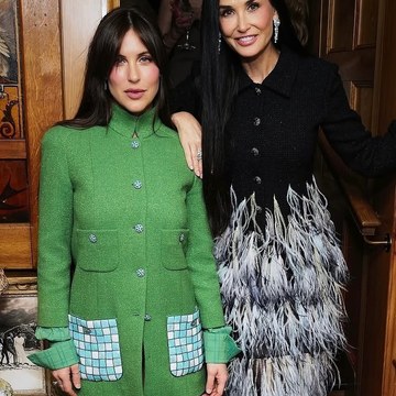 Demi Moore - Magazine and Candid Shoots Collection in demimoore_3681296909839378556.jpg - hidden celebrity photo